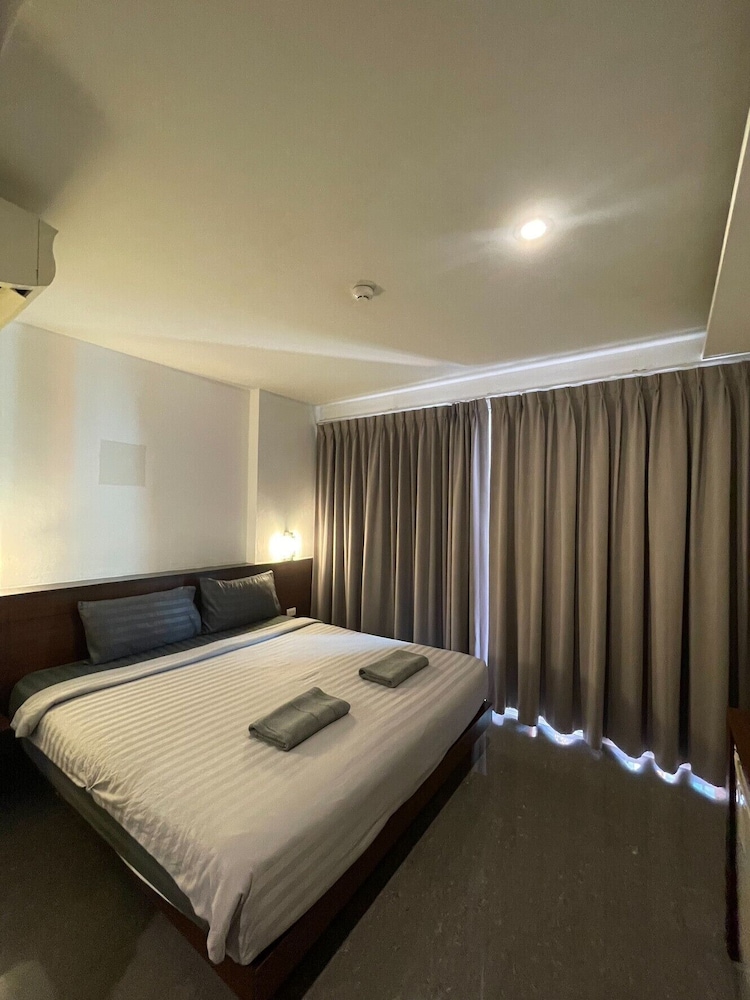 Deluxe Room, Balcony, Mountain View