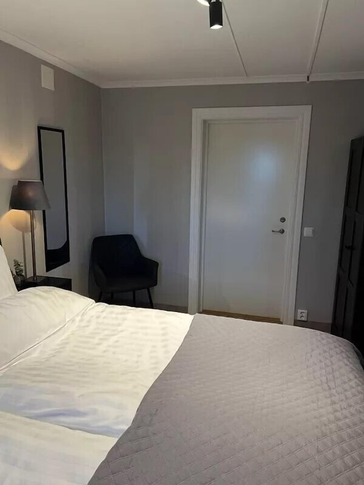 Deluxe Double Room, Patio, Lake View photo 3