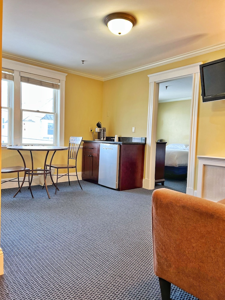 Family Double Room, 2 Queen Beds, Ocean View
