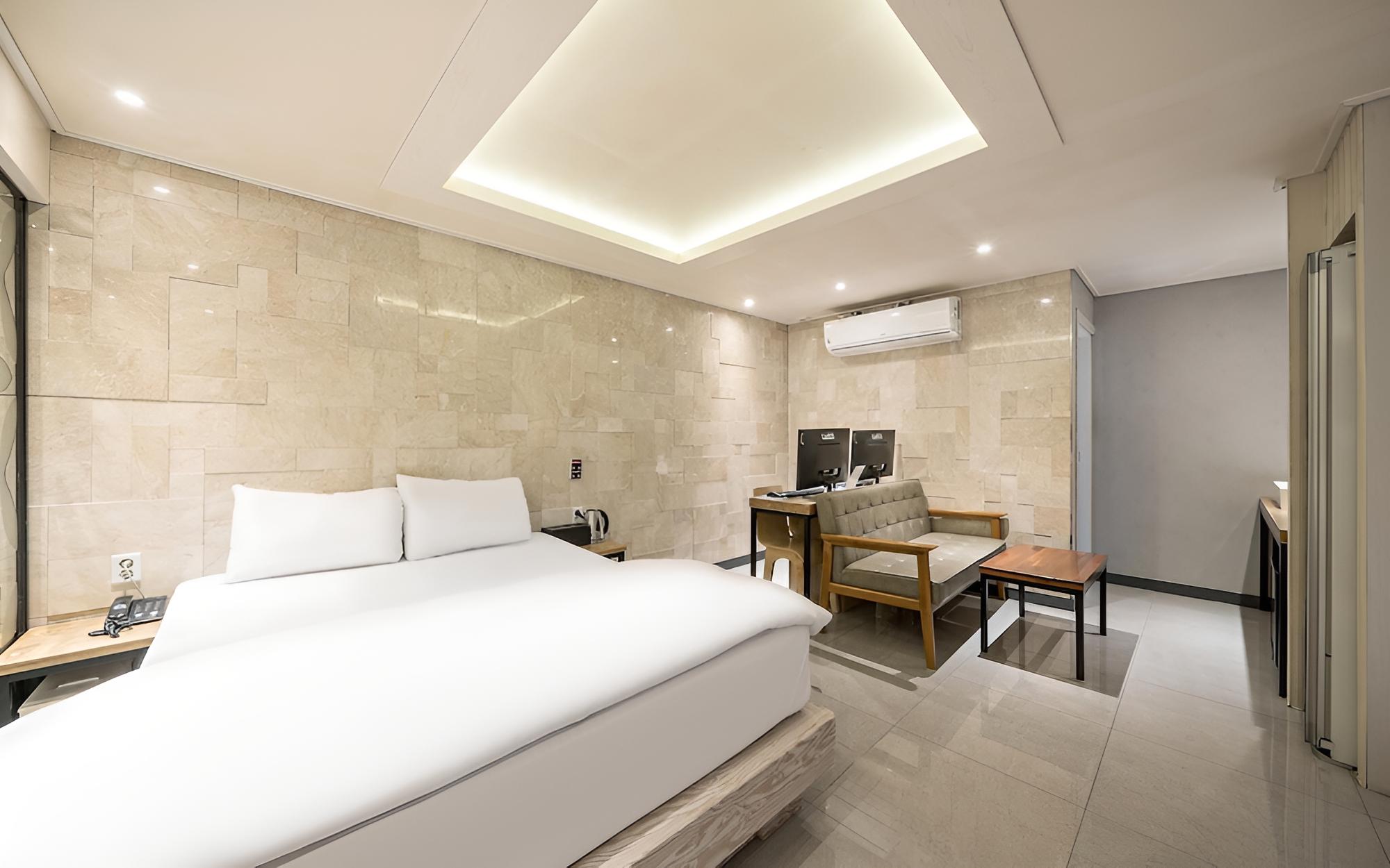 Room (VIP Pension Room (2PC/OTT)) photo 3