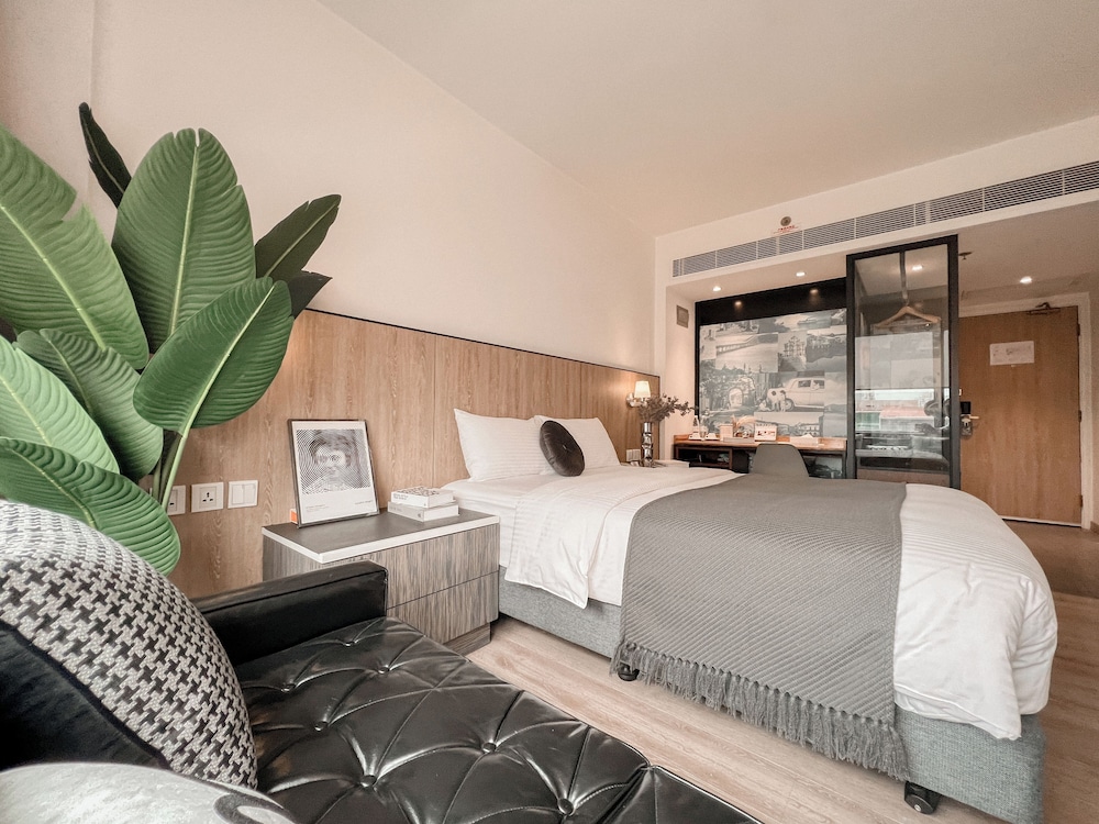 Standard Room - Photo 1