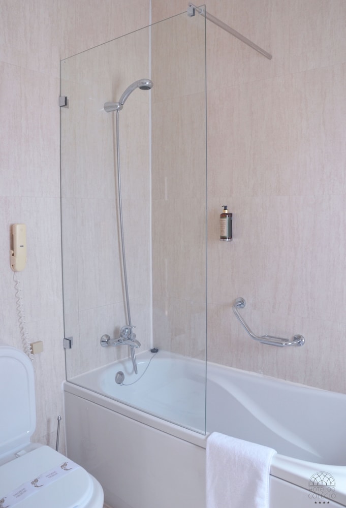 Superior Double or Twin Room - Photo 25