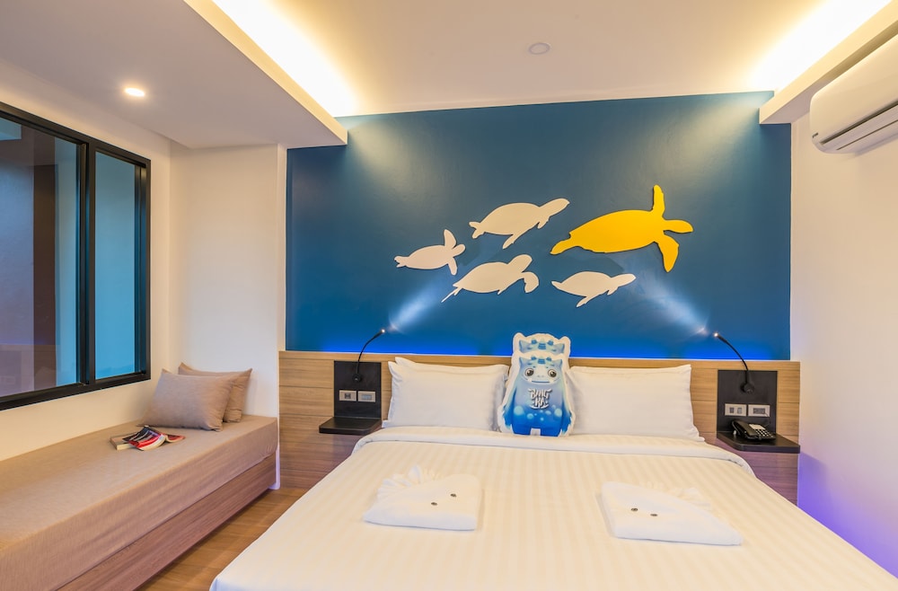 Family Sea Tales Terrace photo 3