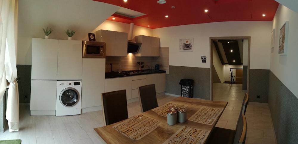 Standard Double Room, 2 Twin Beds, Ensuite, Garden View photo 3