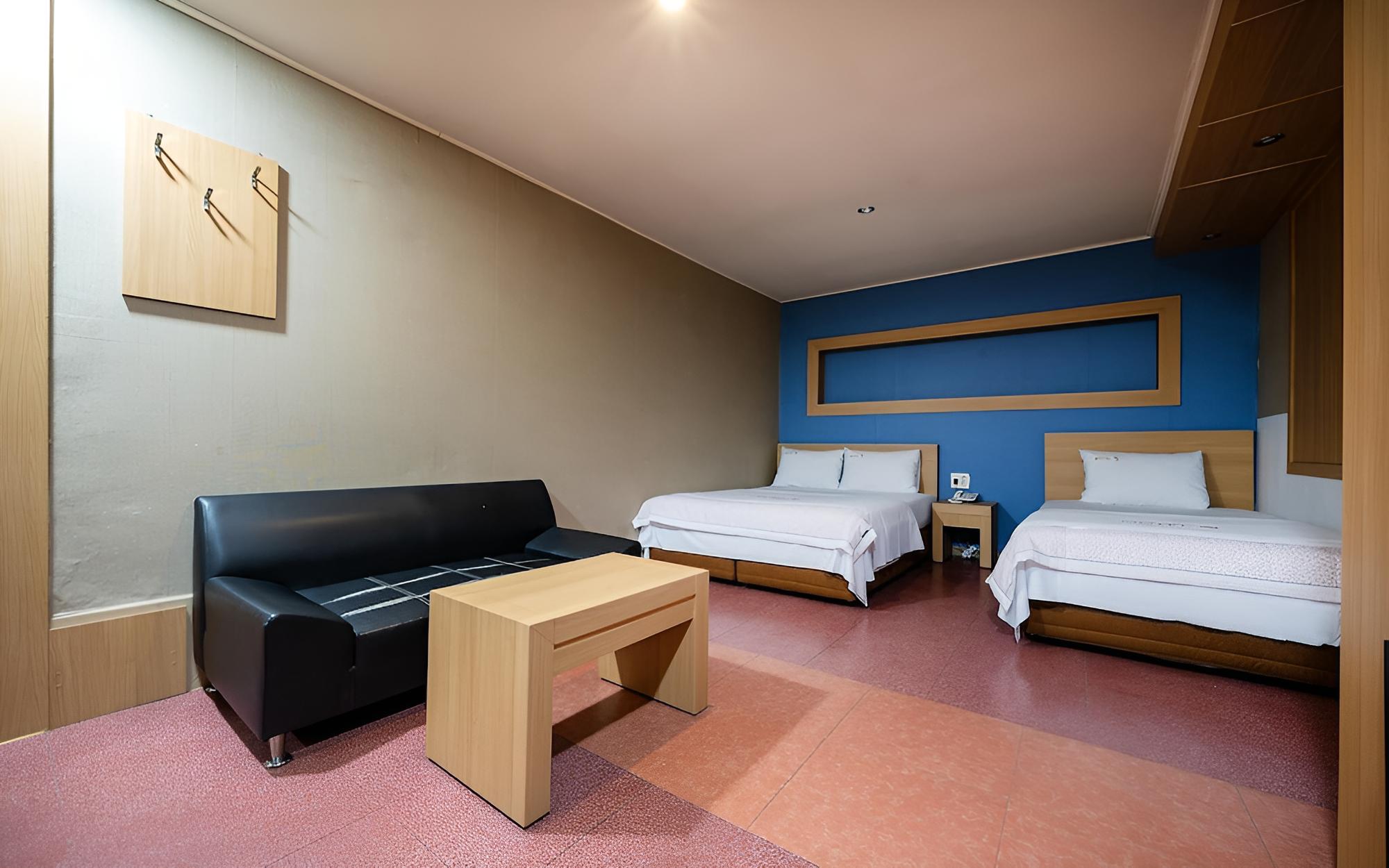 Room (Twin 2pcs (hotel-style bedding/Netfli) - Photo 1