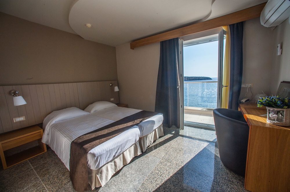 Double Room, Sea View