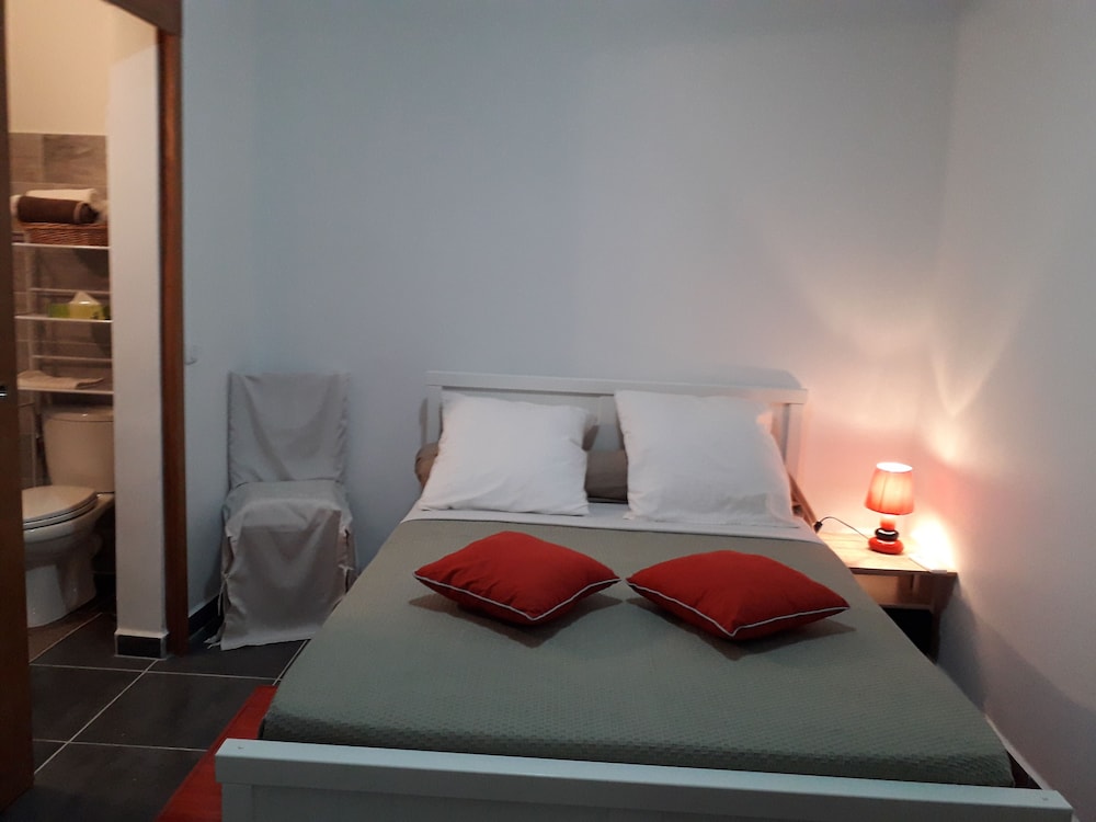 Comfort Apartment, 1 Queen Bed with Sofa bed, Garden View photo 1