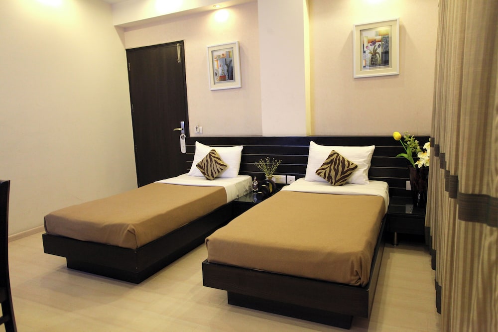 Executive Room - Photo 6