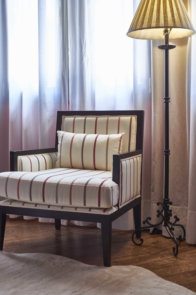 Design Suite, 1 Queen Bed - Photo 12