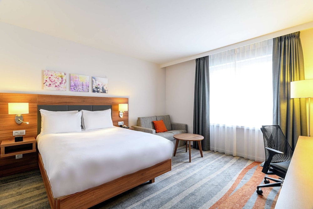 King Room with Sofa Bed