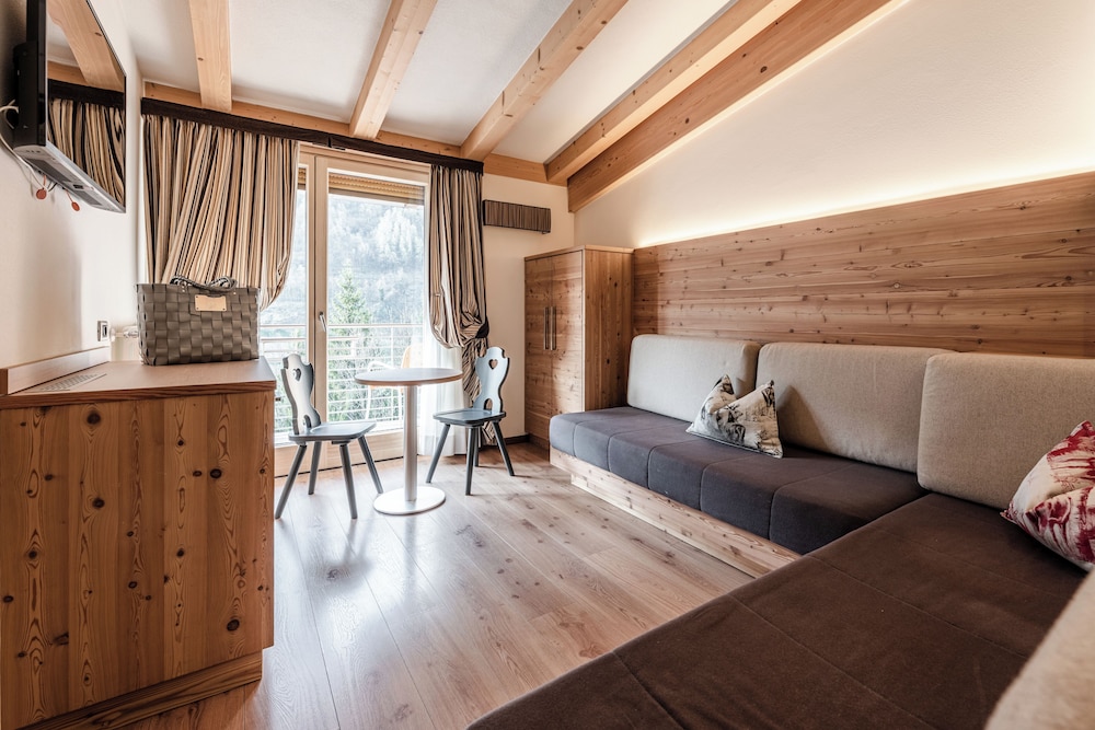 Suite con Balcone train side photo 2