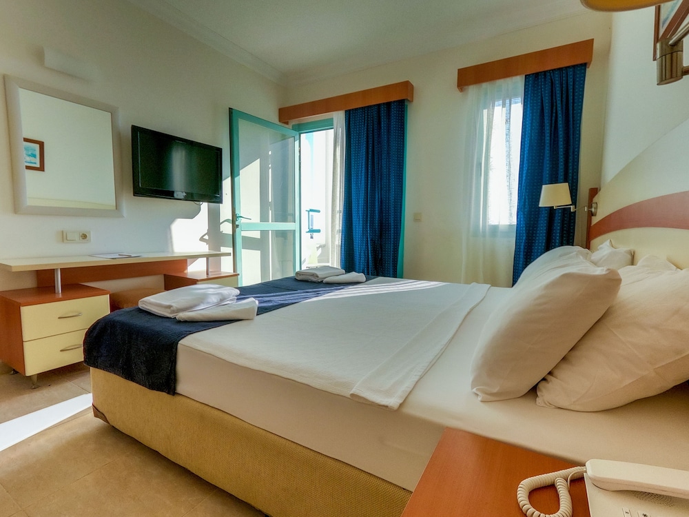 Standard Room - Photo 2