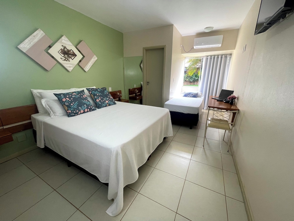 Triple Room, Multiple Beds