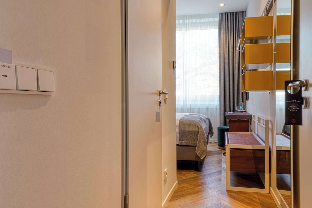 Standard Room, 1 Queen Bed (Double)
