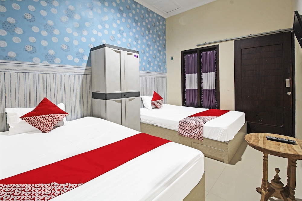 Twin Room - Photo 2