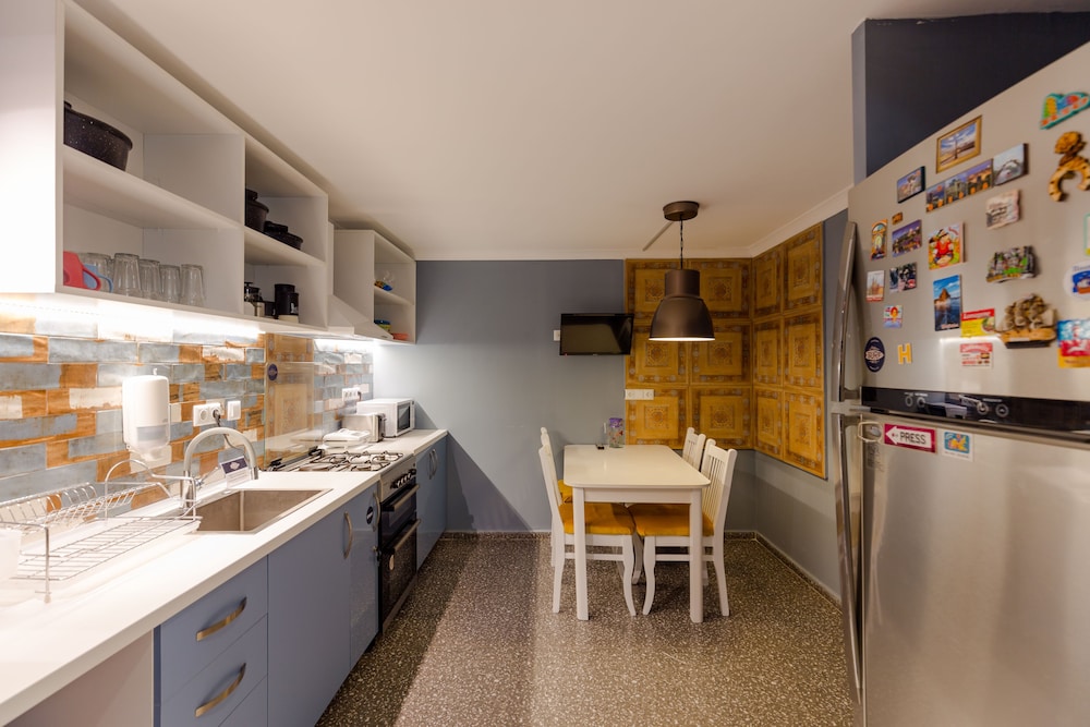 Shared Dormitory, Mixed Dorm (Room 1, 5-beds) photo 2