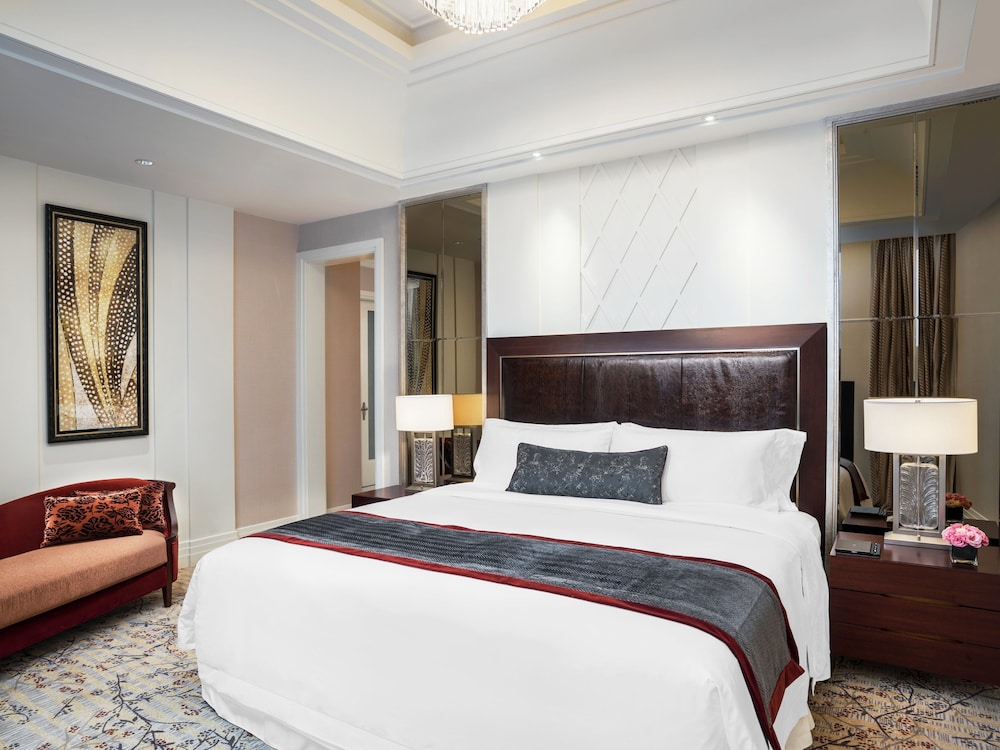 One Bedroom Suite (Non Smoking)