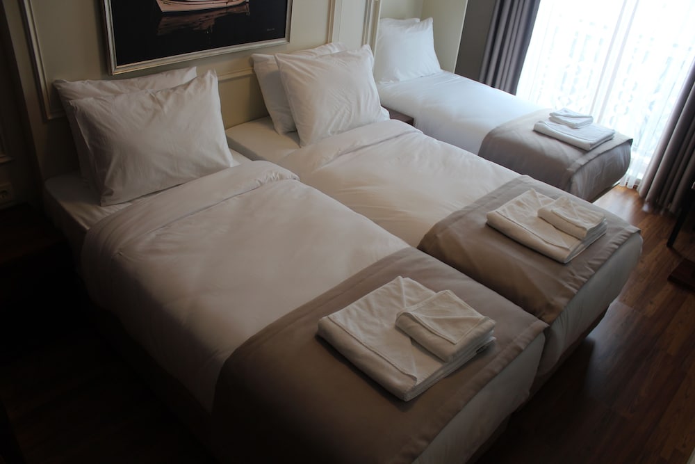 Standard Triple Room - Photo 1