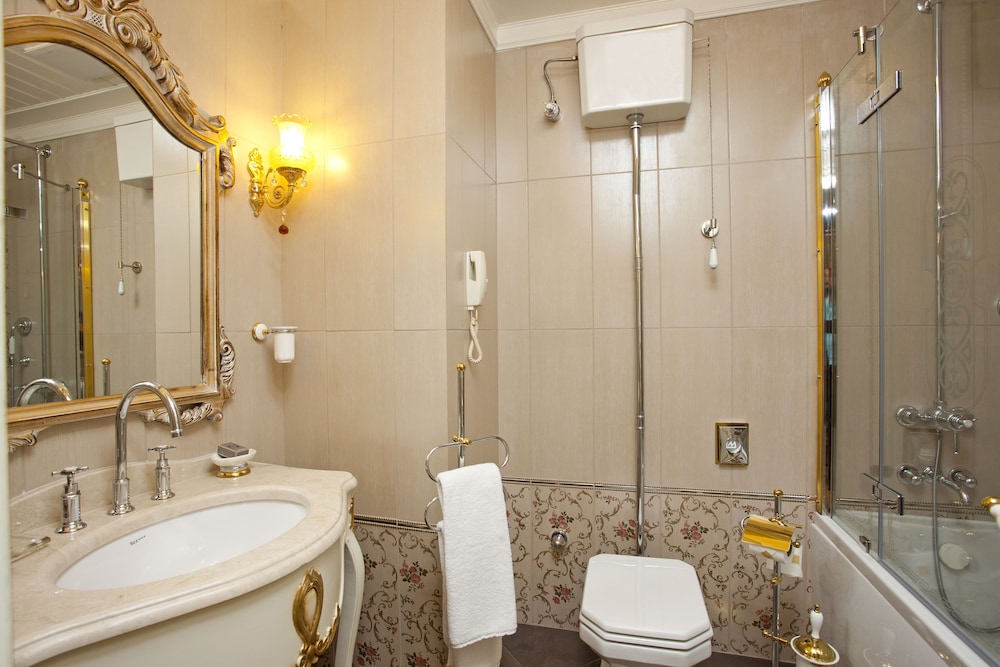 Standard Room, 1 Double or 2 Twin Beds - Photo 5