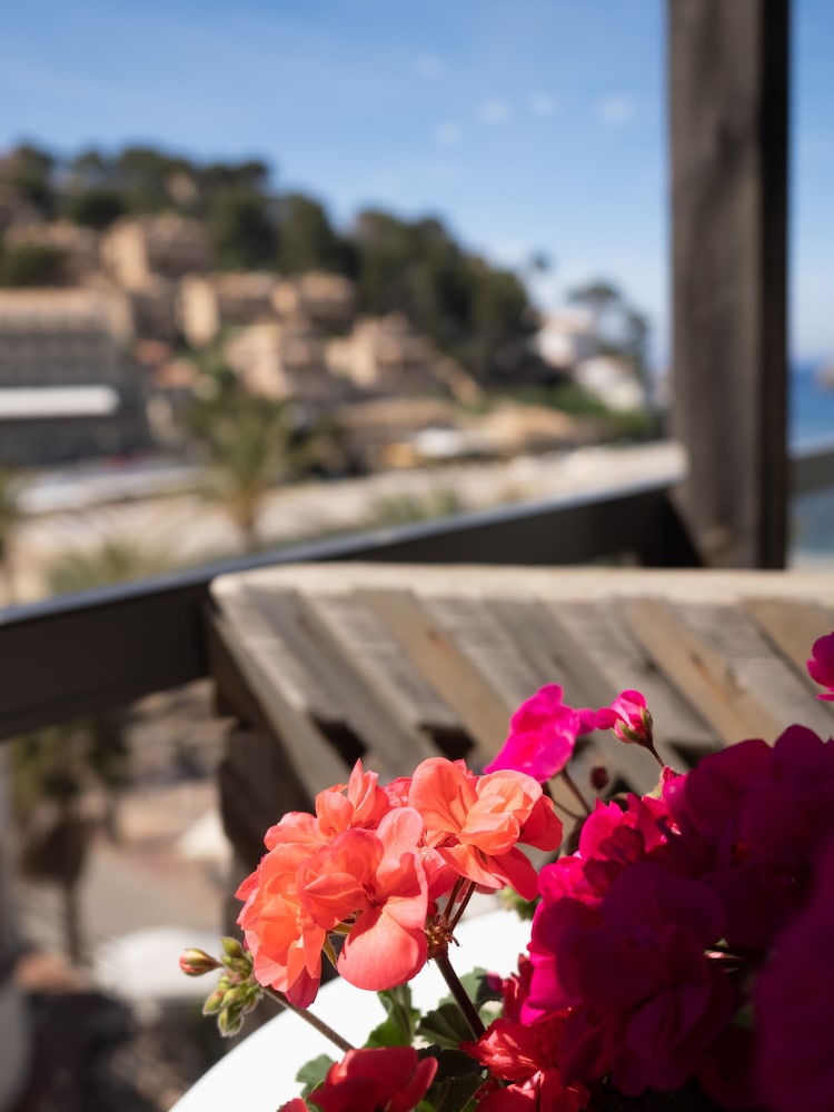Premium Suite, Terrace, Partial Ocean View photo 2