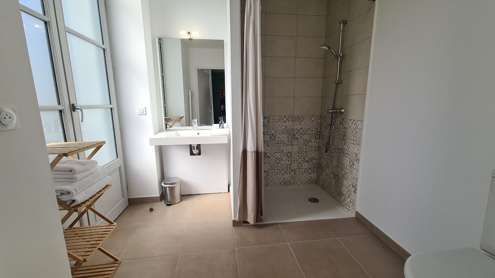 Family Apartment - Photo 3