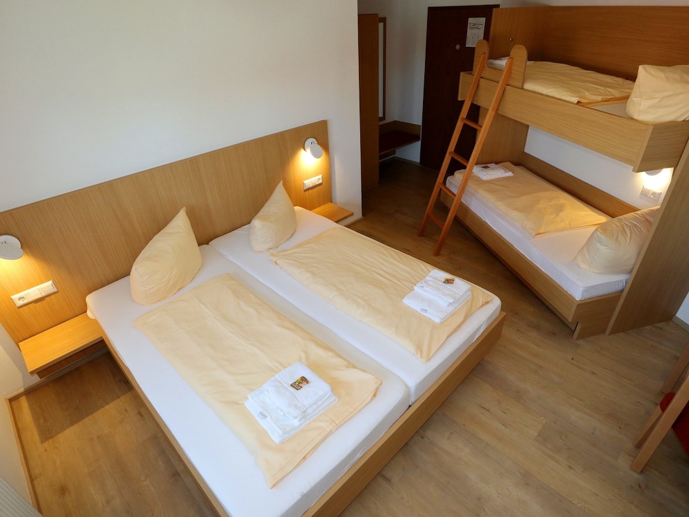 Quadruple Room photo 2