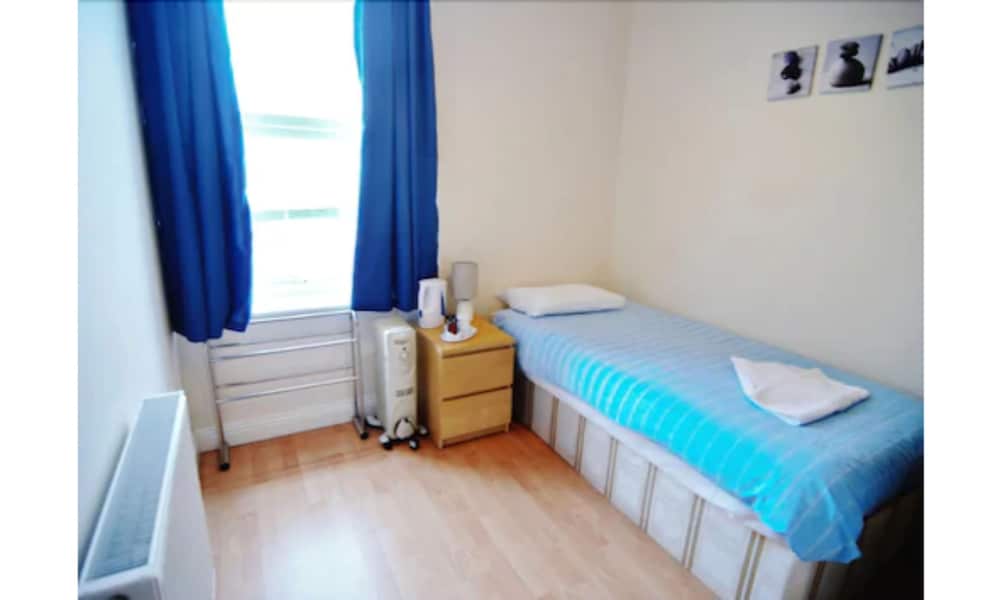 Single Room photo 3