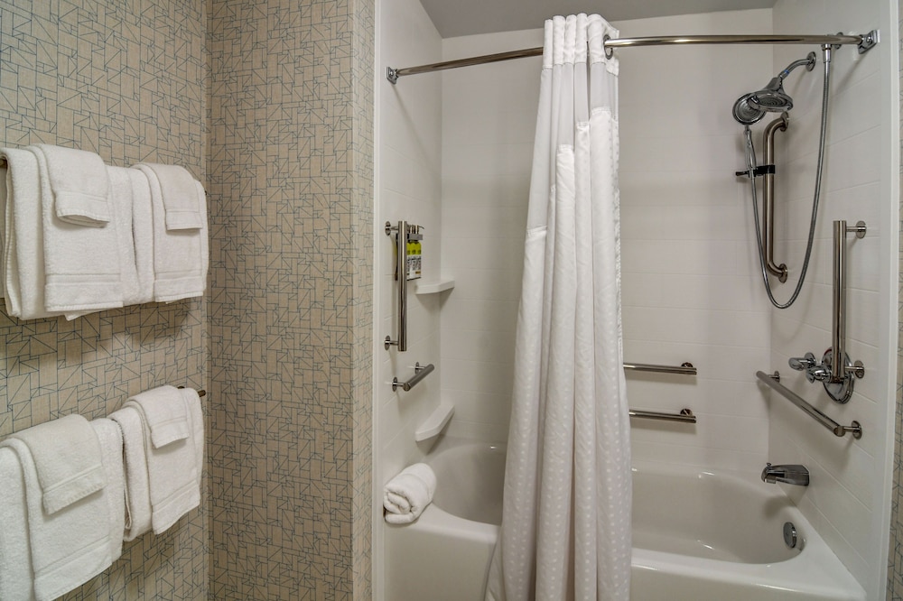 Holiday Inn Express - Fort Walton Beach Central by IHG, Photo 5