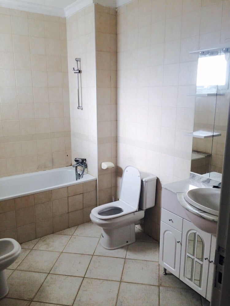 Apartment, 2 Bedrooms, Garden View photo 3