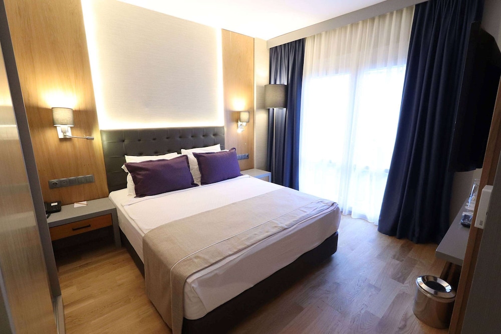 Superior Room, 1 Double Bed, Sea View - Photo 4