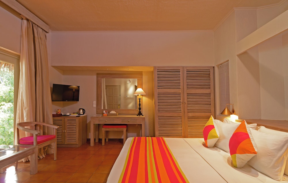 Classic Beach View Room - Photo 1