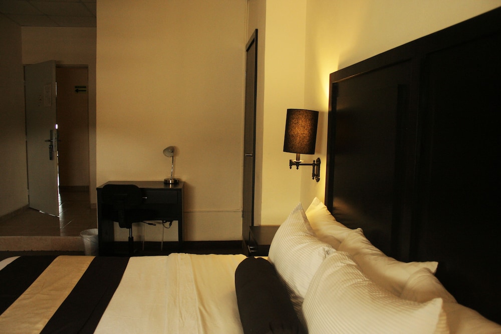 Standard Room photo 2