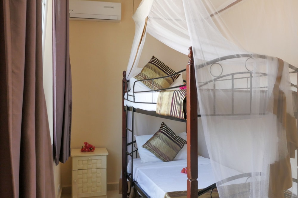 Deluxe Family Suite Ocean View