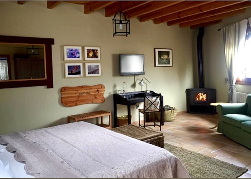 Superior Double Room, Mountain View photo 2