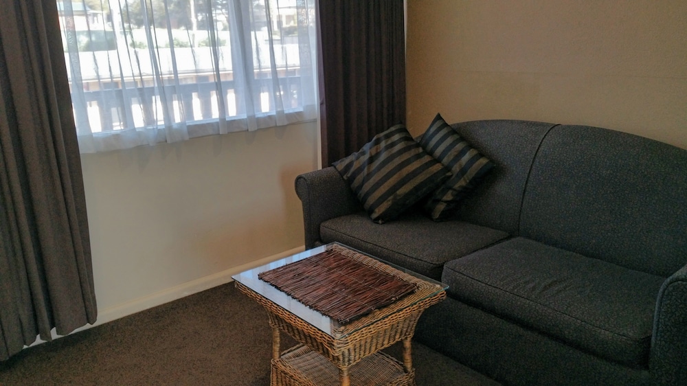 Deluxe Room, Non Smoking, Balcony (Delux King) photo 3