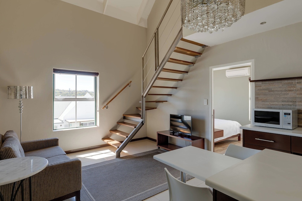 Loft, 2 Bedrooms - Photo 7