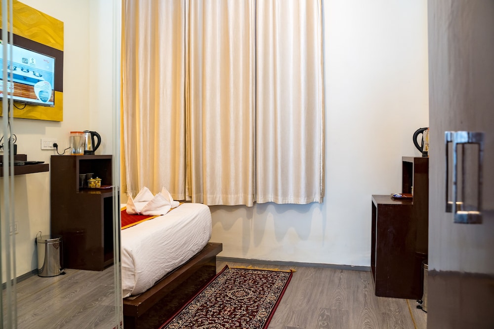 Classic Room - Photo 12