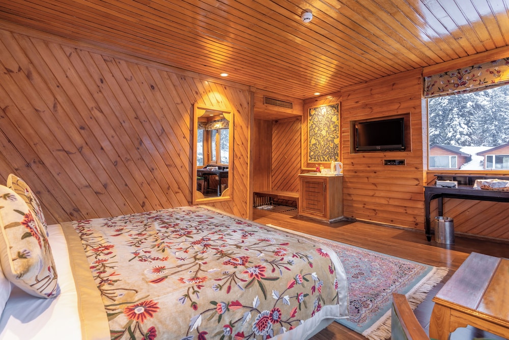 Deluxe room - River View photo 3