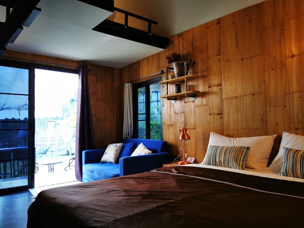 Family Double Room, Non Smoking, River View photo 2