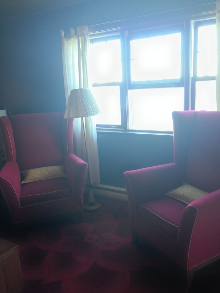 Suite, 1 King Bed (Wanta-Qo-Ti) photo 3