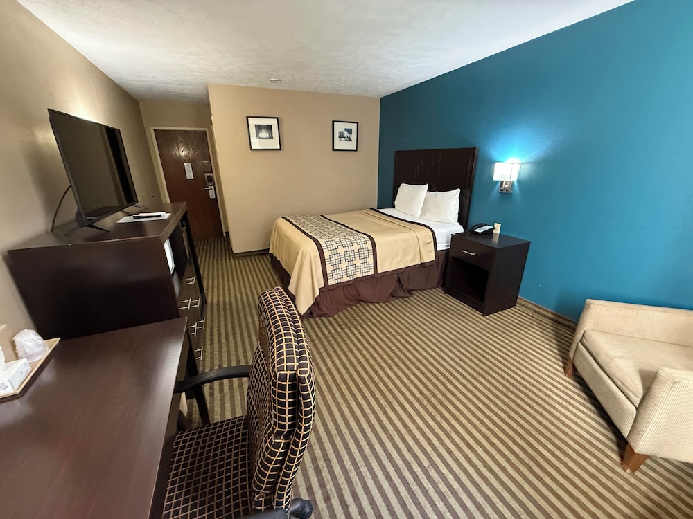 Standard Single Room, 1 Queen Bed photo 2