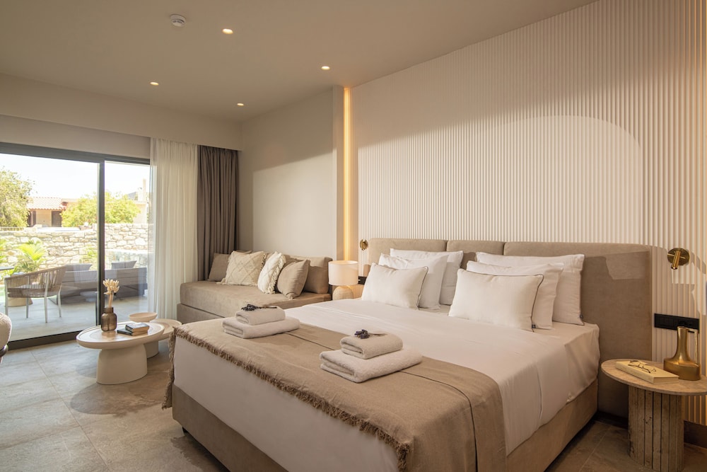 Junior Suite, Mobility Accessible photo 2