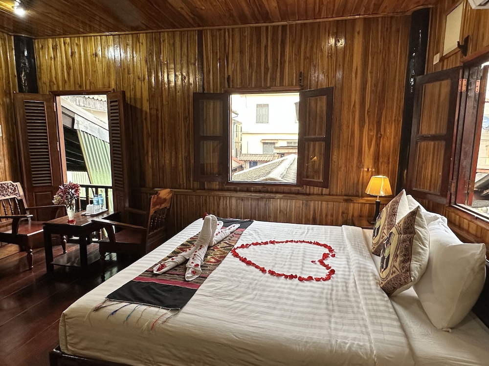 Deluxe Double Room - Photo 8
