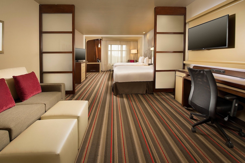 Room, Multiple Beds photo 2