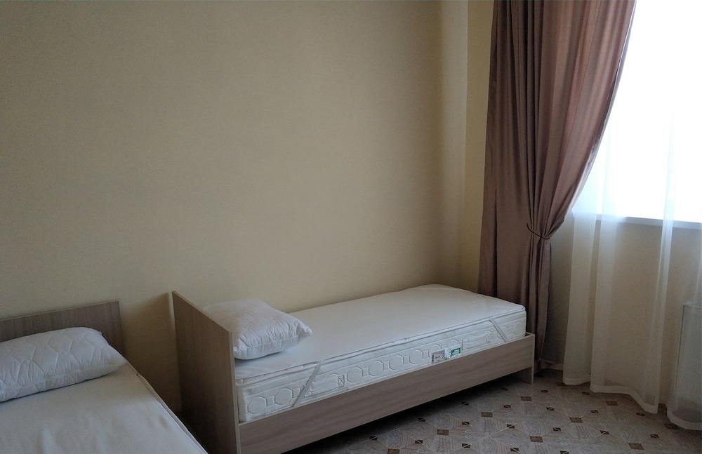 Standard Twin Room photo 3