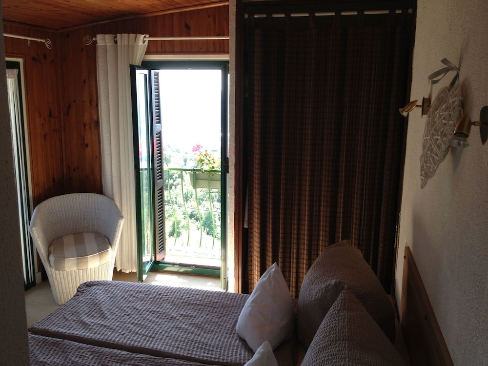 Basic Single Room photo 2