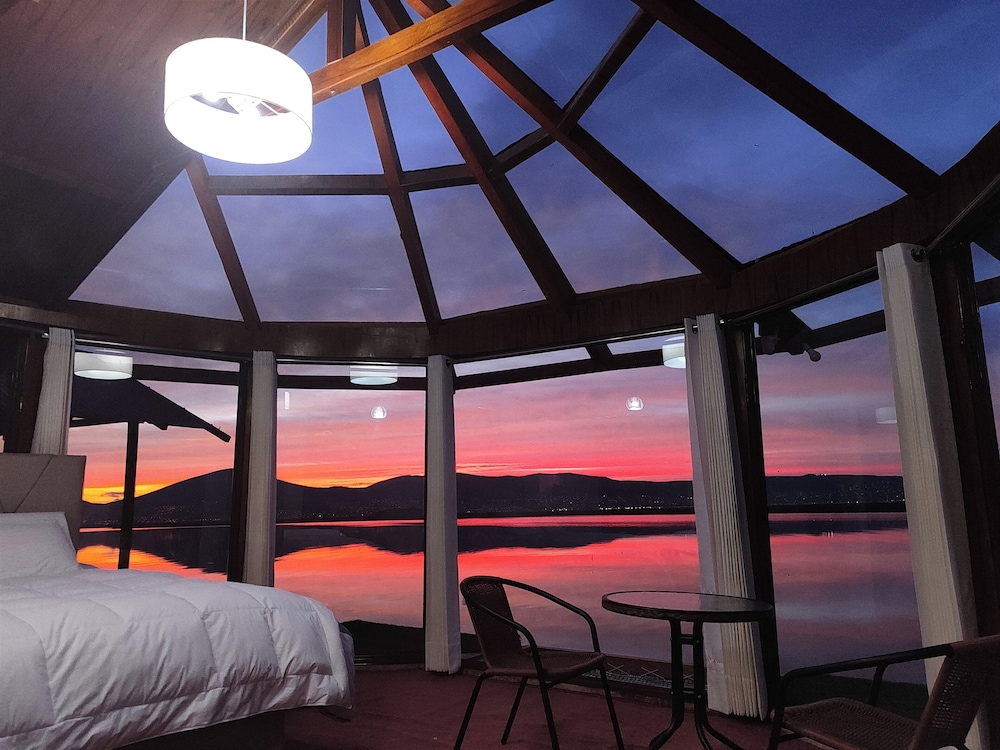 Superior Cabin, City View photo 2