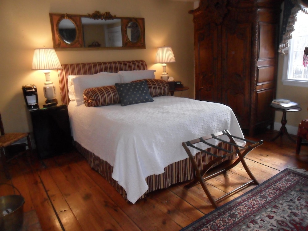 Standard Room, 1 Bedroom, Non Smoking (The Trade Room) photo 1
