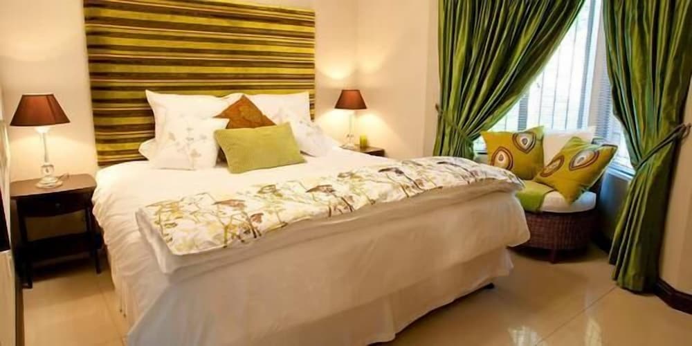 Standard Suite, 1 Bedroom photo 1