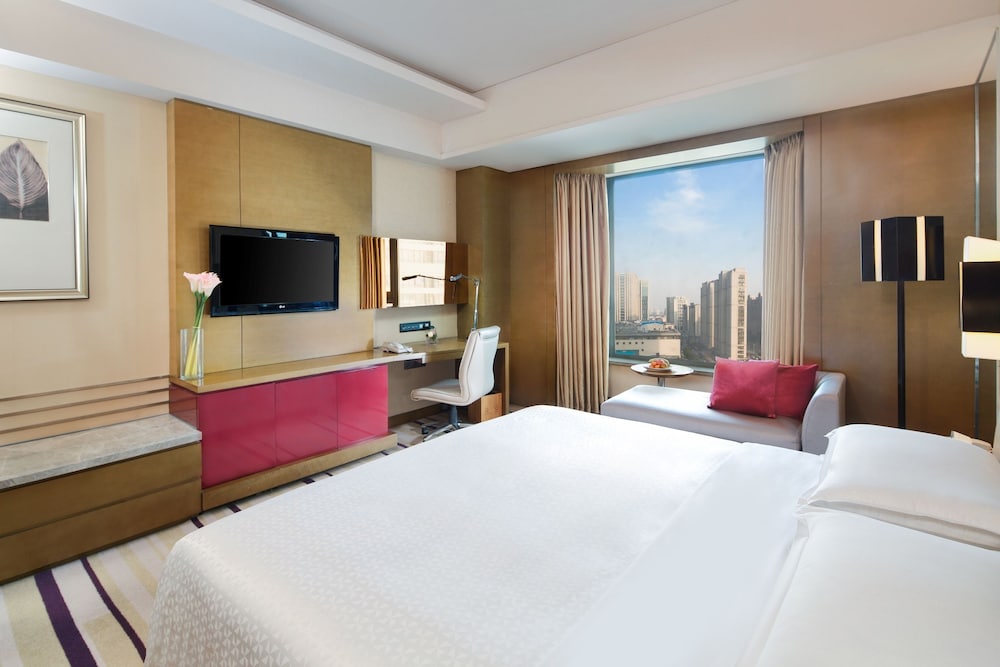 Deluxe Room, City View photo 2
